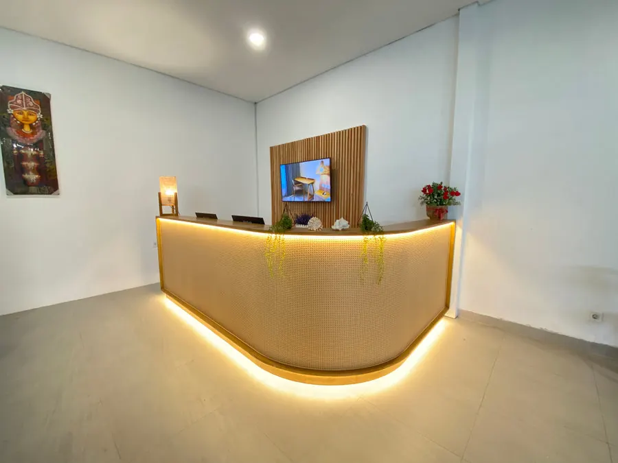Zamora Lagoon furniture project: dining area