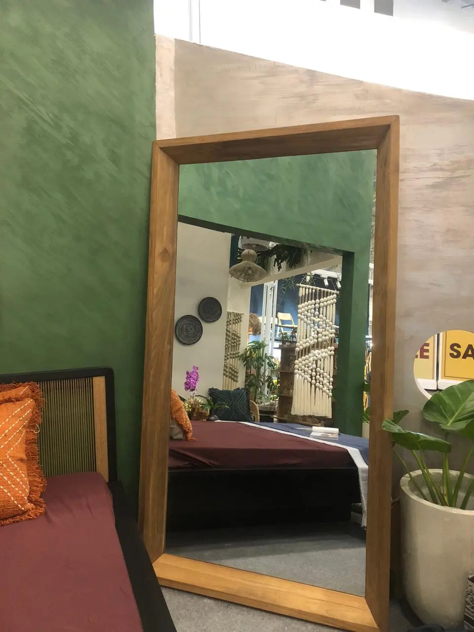 Dimisi Mirror, photo 3
